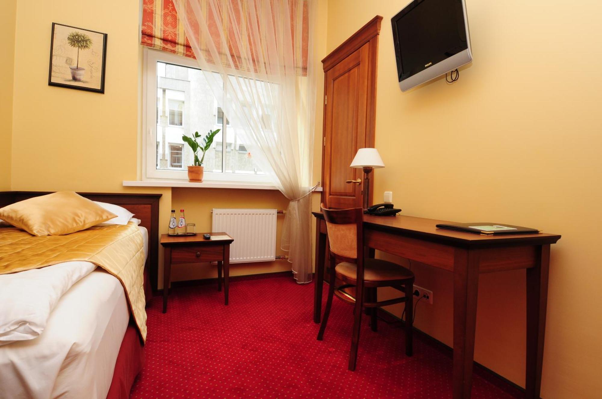 Hotel Conviva Panevėžys Habitación foto